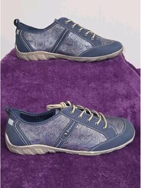 NorthStyle European Blue Perforated Lace Up Sneakers Size 39/8.5 Comfort